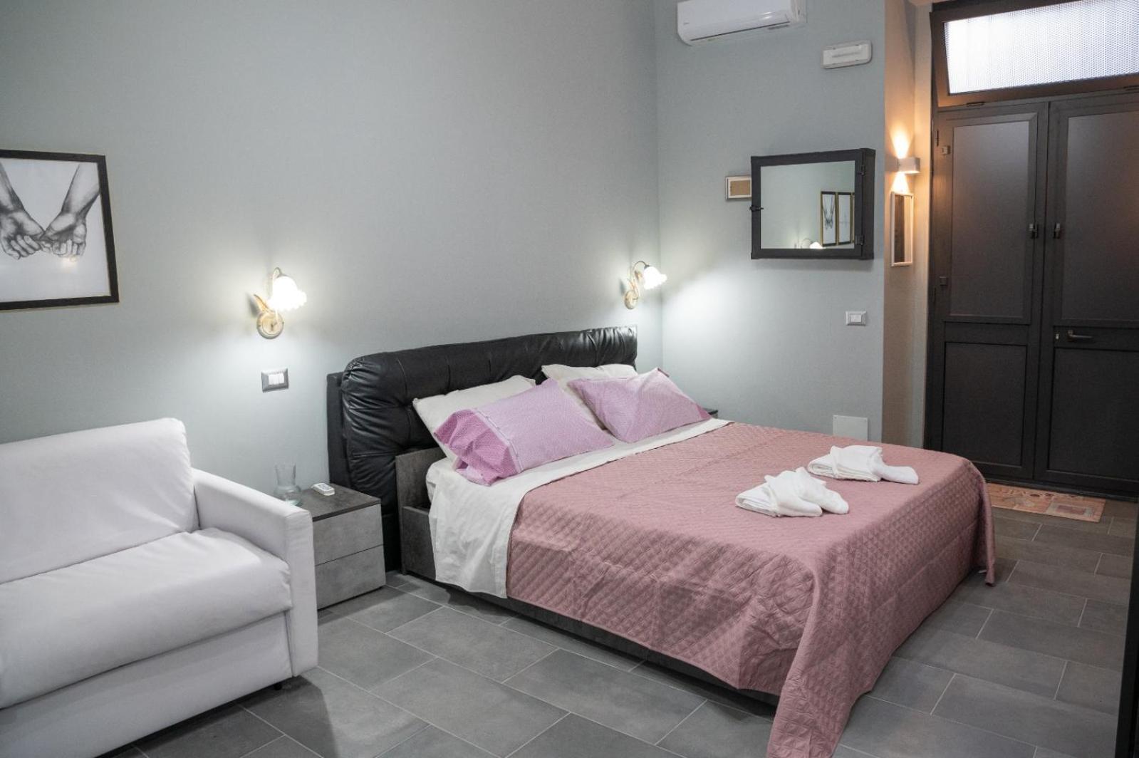 Queen'S Apartament Катания Екстериор снимка